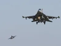 Подготовка украинских пилотов на F-16 продлится от 3 до 9 месяцев - армия США