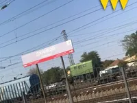 В Джанкое заметили ряд вагонов со старой российской техникой
