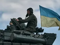Зеленский поздравил танкистов с профессиональным праздником