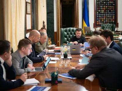 Зеленський провів нараду з командою ОП щодо захисту інтересів України та принципів вільної торгівлі з ЄС