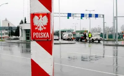 Польща забороняє в’їзд на свою територію легкових автомобілів, зареєстрованих у росії