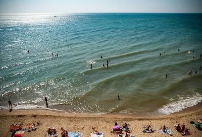 Оксамитовий сезон на Одещині: в ОВА розповіли про "безпечні" пляжі