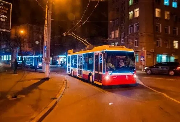 В Одессе с сегодняшнего дня будет курсировать общественный транспорт ночью