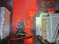 рф атакувала Львів: поліція показала відео перших хвилин після удару