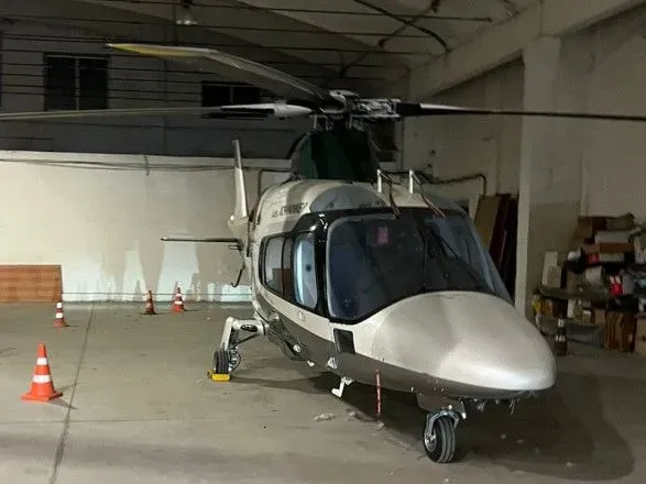 Силам оборони передали арештований гелікоптер олігарха-втікача Жеваго