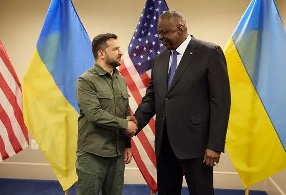 Зеленский встретился с главой Пентагона: говорили об усилении украинской ПВО и не только