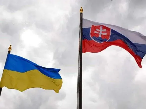 Словакия и Украина договорились о системе торговли зерном вместо запрета - Reuters
