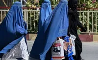 Законопроєкт про хіджаб в Ірані: жінкам загрожує 10 років в'язниці за «невідповідний» одяг