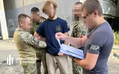 В Харькове задержали военного, сбежавшего с места службы и призывавшего его "поймать"