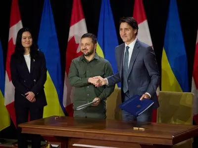 Україна і Канада підписали оновлену угоду про вільну торгівлю