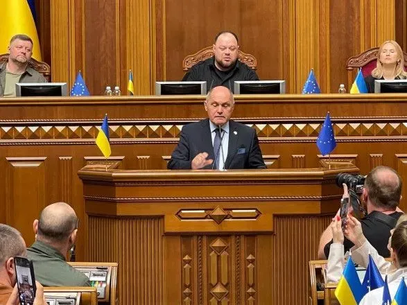 prezident-natsradi-avstriyi-zustrivsya-z-golovoyu-verkhovnoyi-radi-ukrayini-ta-vistupiv-u-parlamenti-pro-scho-govorili