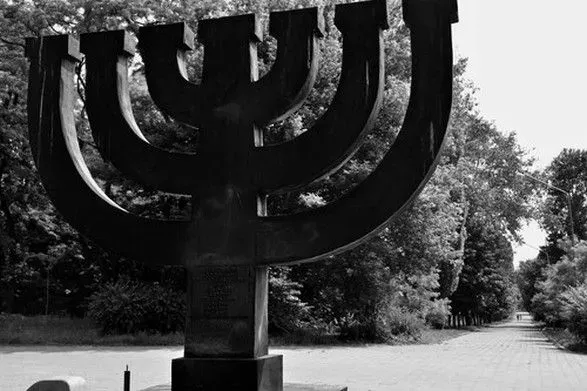 Сегодня годовщина трагедии Бабьего Яра: сколько евреев было расстреляно в Киеве, российские оккупанты подражают нацистам