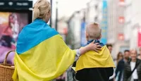 Совет ЕС продлил временную защиту для украинцев до марта 2025 года