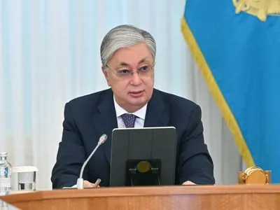Казахстан будет следовать санкционному режиму против рф - президент Токаев