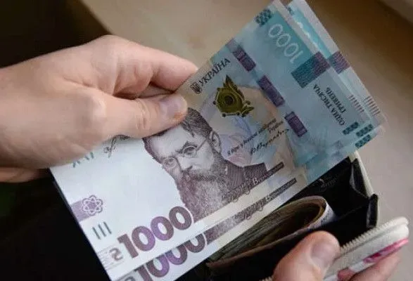 В Украине в следующем году планируют увеличить минимальную зарплату до 8 тыс. гривен