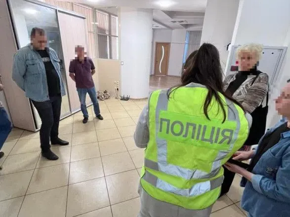 Растрата средств на строительстве метро на Виноградарь: в офисах Киевметростроя провели обыски