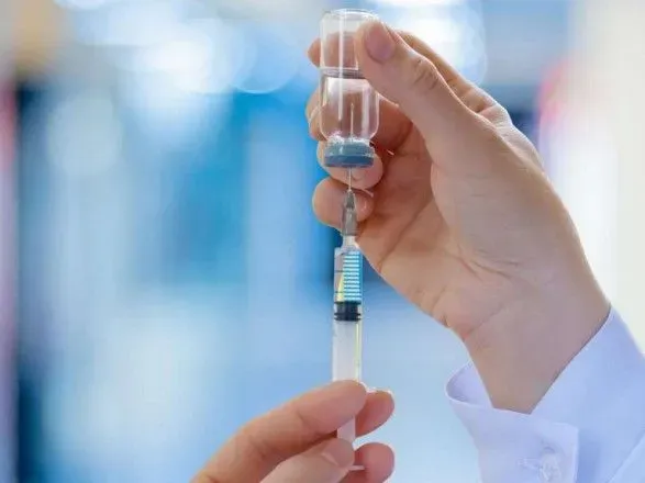 Україна отримала 10 тис. доз вакцини проти гепатиту А