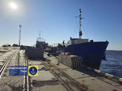 Захватчики углубляют порт Мариуполя, чтобы вывозить награбленное из Украины - спикер ВМС