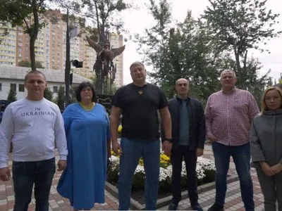 "Слуги народу" Коцюбинського просять Зеленського захисту від забудовників Кличка