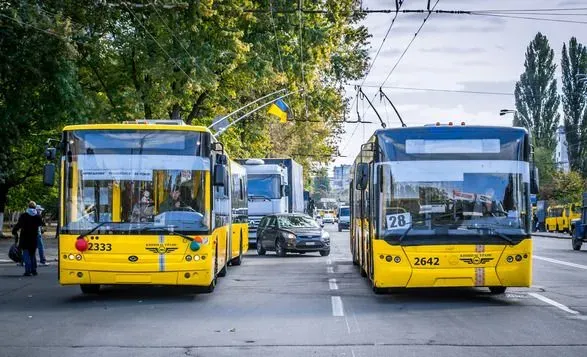 В Киеве продлили запрет на движение наземного общественного транспорта во время тревоги