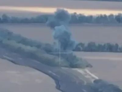З’явилося відео, як ЗСУ влучно знищують російську САУ