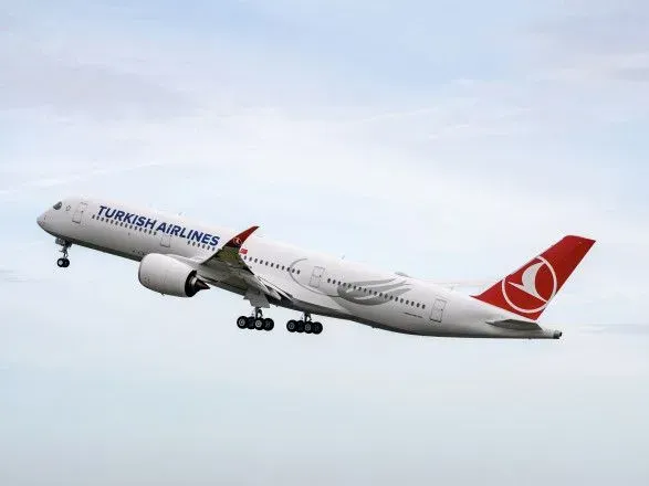 aviakompaniya-turkish-airlines-pripinila-poloti-do-izrayilyu