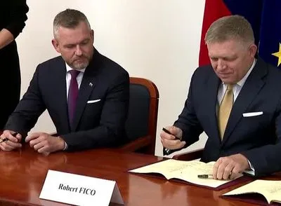 У Словаччині лідери трьох партій підписали коаліційну угоду щодо формування уряду: які наслідки це може мати для України