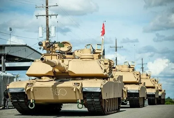 США передали Украине 31 танк Abrams - Голос Америки