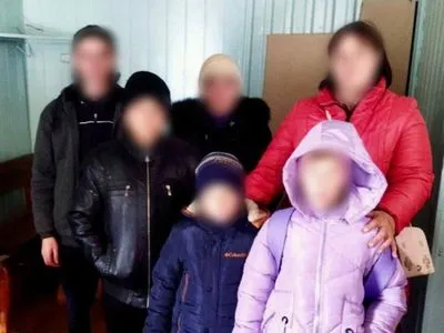 Еще троих детей удалось вернуть на подконтрольную Украине территорию - Минреинтеграции