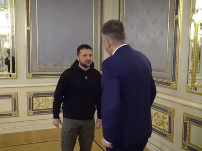 Зеленський зустрівся із прем’єром Румунії: говорили про розбудову нових логістичних шляхів транзиту українського зерна