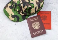 У росії мігрантів хочуть змусити воювати проти України, а у разі відмови позбавляти громадянства рф