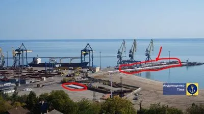 У порту Маріуполя стоять три судна, окупанти швидше за все знову вивозитимуть українське зерно - Андрющенко