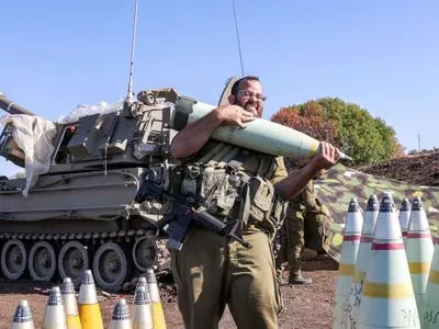 США відправлять Ізраїлю артилерійські снаряди, які спочатку призначалися для України - ЗМІ