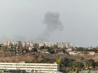 Пролунали на аеродромі: стали відомі подробиці вчорашніх вибухів у Бердянську