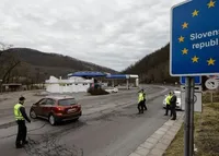 Словенія запровадила прикордонний контроль на пунтах пропуску з Хорватії та Угорщини, аби запобігти нападам екстремістів