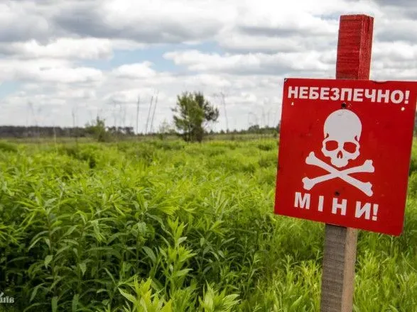 За время большой войны 261 украинец погиб от российских мин - ГСЧС