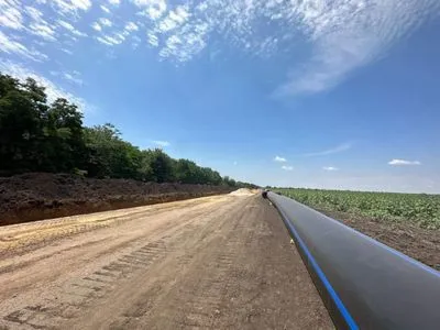 Агентство восстановления показало, как строят водопровод для пострадавших от подрыва Каховской ГЭС жителей Криворожья
