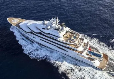 США хотят конфисковать яхту подсанкционного российского олигарха Керимова