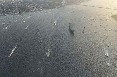 У Туреччині пройшов найбільший в історії країни парад військових кораблів