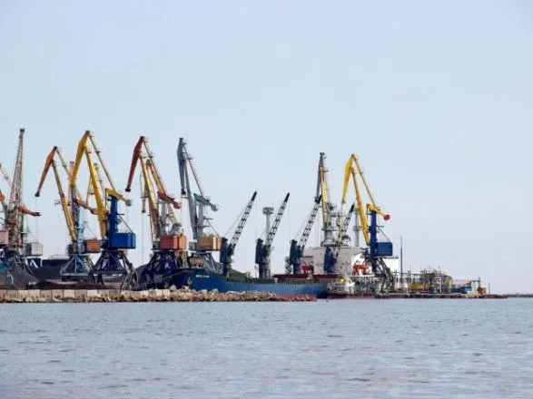 Россияне вывозят ворованное украинское зерно через оккупированный Бердянск — Федоров