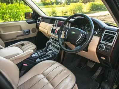Range Rover королеви Єлизавети II виставлять на аукціон