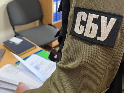 СБУ: в горсовете Ужгорода провели обыски из-за отдыха депутатов за границей под видом "командировок"