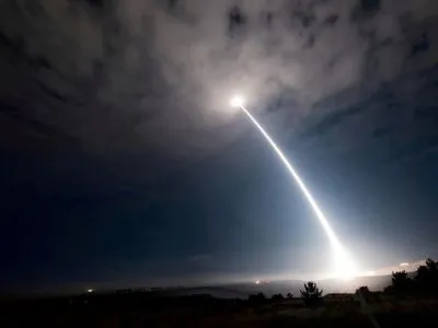 США підірвали міжконтинентальну балістичну ракету Minuteman III на випробуваннях після аномалії після запуску