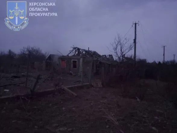 россияне утром обстреляли поселок Станислав на Херсонщине: погибла пожилая женщина