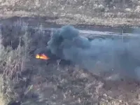 На Луганщині артилеристи знищили два броньованих тягача окупантів