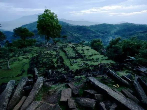 В Индонезии нашли пирамиду времен Ледникового периода