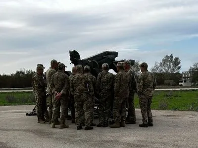 В Испанию прибыла группа украинских военных для обучения на ЗРК Hawk