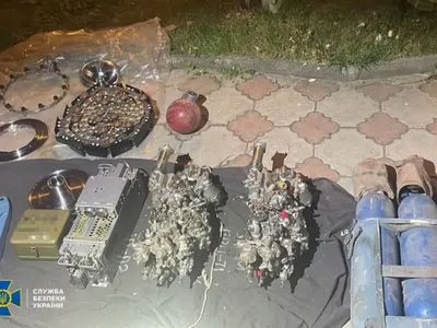 Хотели вывезти из Украины оборудование для истребителей: задержаны трое дельцов
