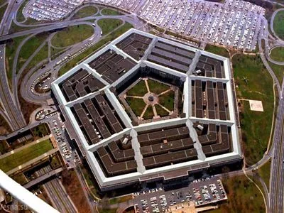 У Пентагоні повідомили про авіаудар по об'єкту у Сирії у відповідь на атаки на американські сили