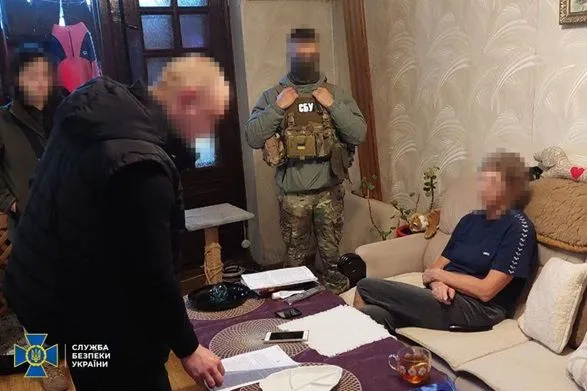 Доктора философии с приспешницей задержали за съемку последствий "прилетов" по Киеву и Черкассам и "охоту" на Patriot
